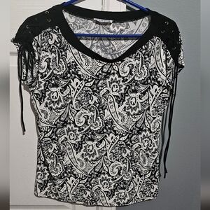 Carol Rose Black and White Graphic Lace-Up T-Shirt